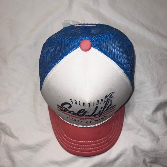 Saltlife Vacation State of Mind trucker hat mesh back adjustable - Picture 4 of 7